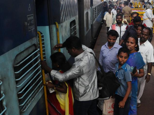 Railways imposes new restrictions on unreserved tickets