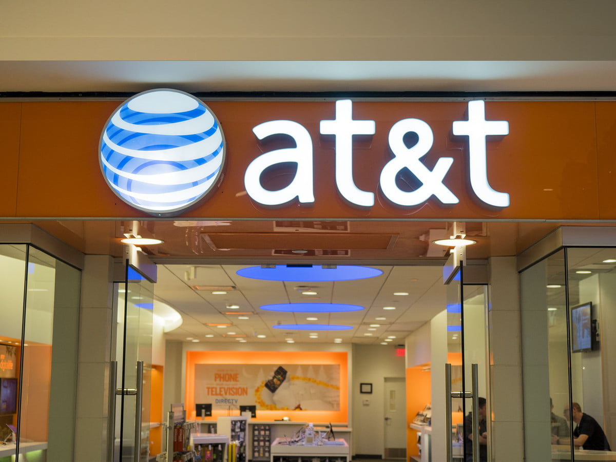 AT&T reports Q1 2016 earnings: $forty.5 billion in revenue, provides 2.3 million wireless clients