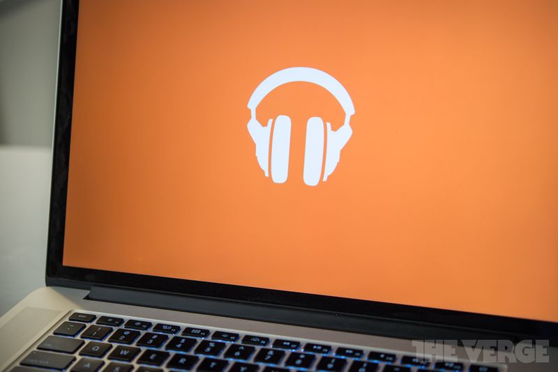 Google Play Music replaced its old headphones logo with breakfast pizza