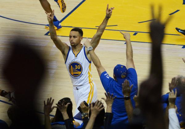 It’s unanimous: Warriors superstar Stephen Curry named NBA MVP