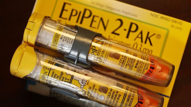 EpiPen maker to sell cheaper generic version