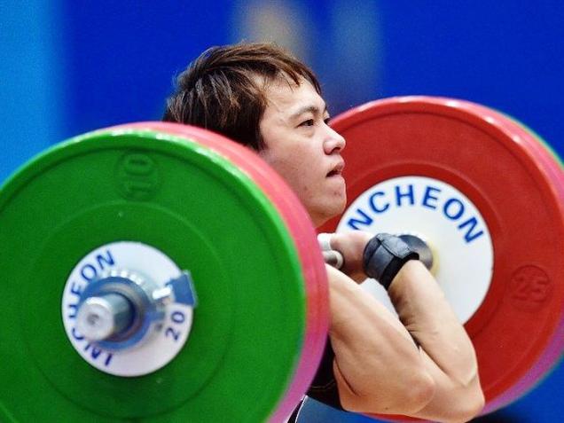 Taiwan top weightlifter suspended for doping