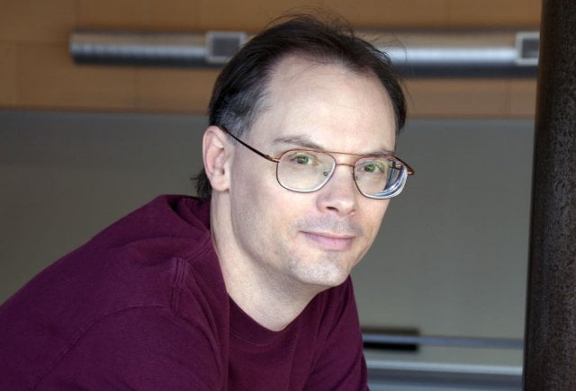 Tim Sweeney claims that Microsoft will remove Win32, destroy Steam