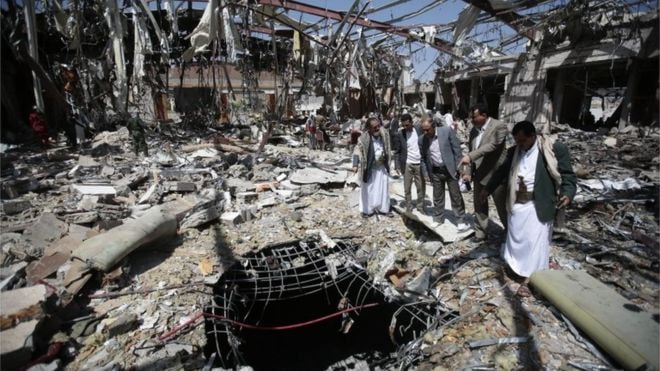 Yemen conflict: Saudis blame funeral hall bombing on mistake