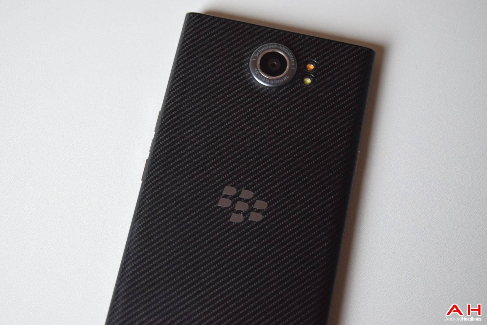 BlackBerry Priv On T-Mobile Gets January Security Patch