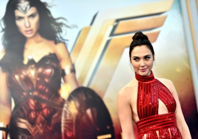 Wonder Woman women-only screenings in Texas spark row