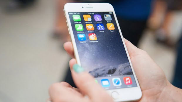 Tips from the pros: How to organize apps on your phone