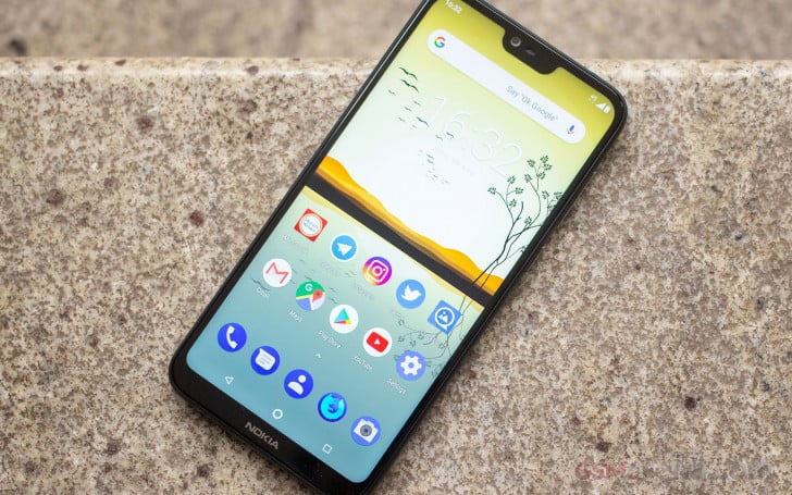 Nokia 6.1 Plus Hide Notch option is coming back