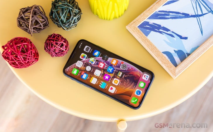 Deal: Save $100 or $150 when you buy an iPhone XS, XS Max, or XR for Verizon or Sprint